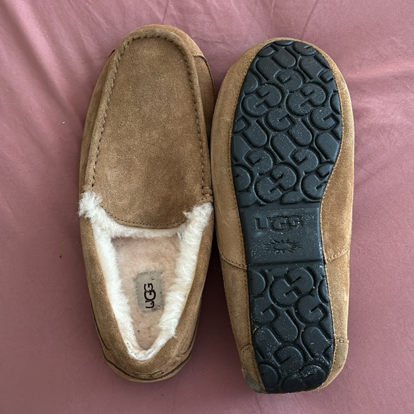 UGG Men’s Ascot Slipper Tan / Hardly Worn 🤍🤍🤍 - Picture 4 of 6